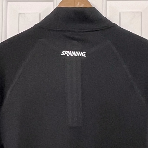 Alo Spinning black 1/4 zip pullover, size medium. - Picture 4 of 7